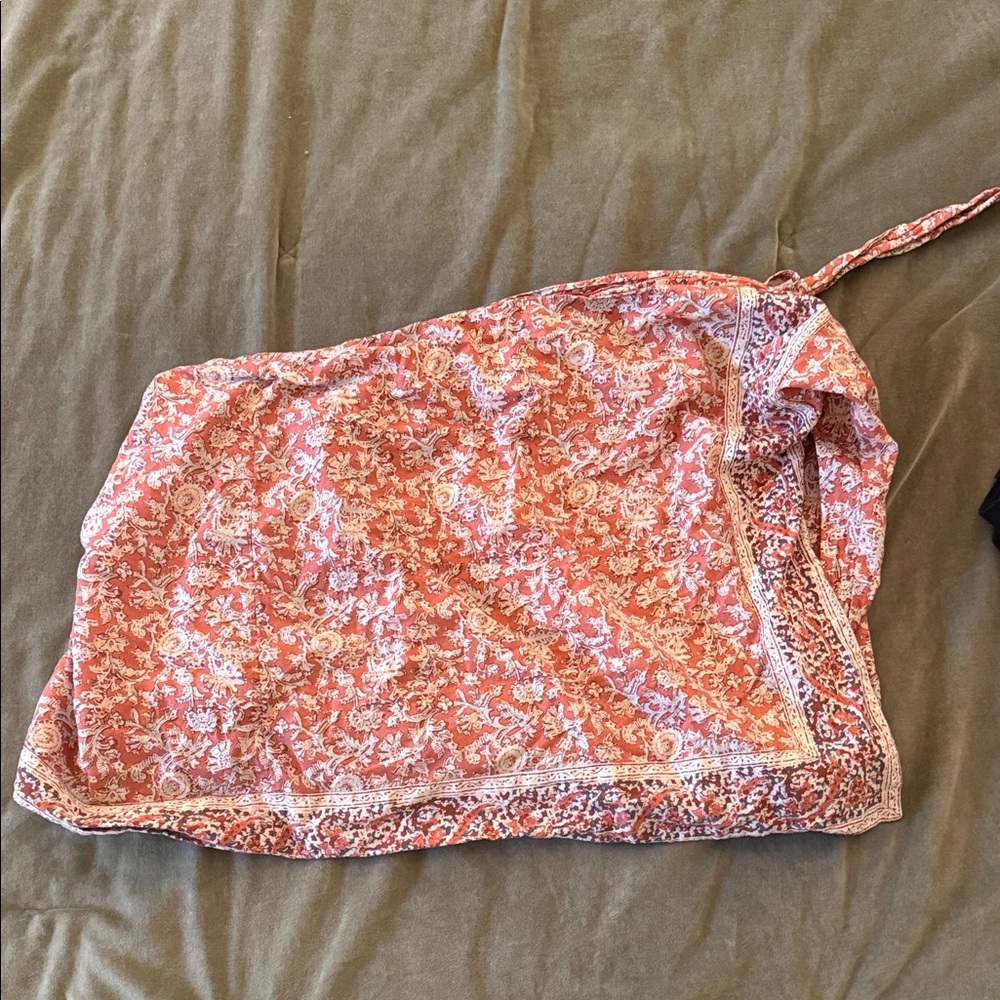 Universal Thread Skirt